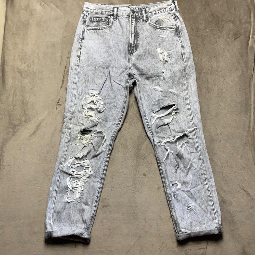 American Eagle Mom Jean